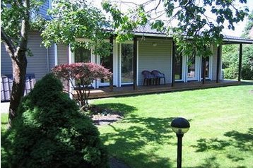 Litva Privát Kaunas, Eksterijer